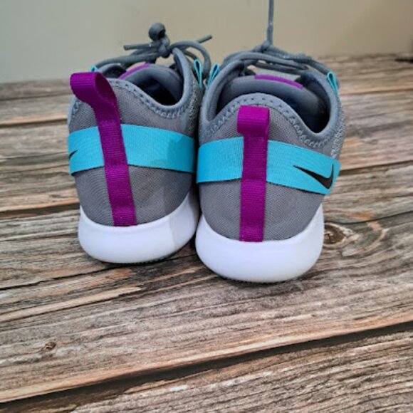 Nike Flex TR 9 Women's training shoes in pure platinum, cyan, and gray size 9 - Picture 4 of 7